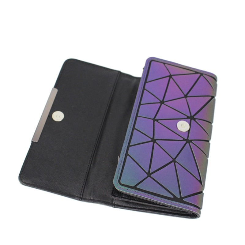 Xivio Geometric Holographic Purse